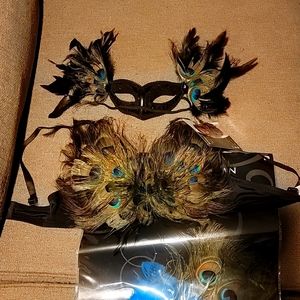 New spirit Halloween peacock costume small